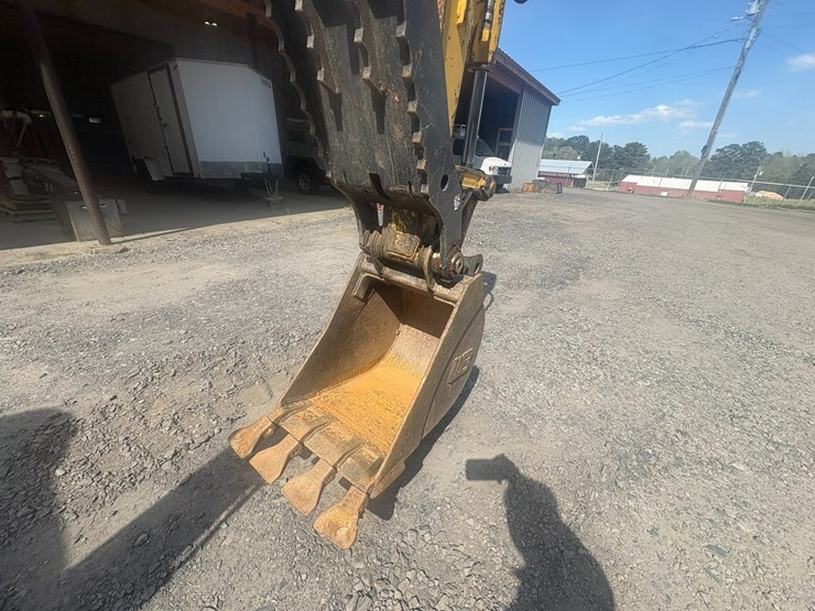 new-holland-e50b-image-26