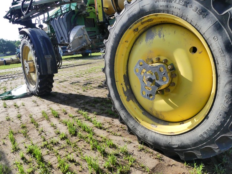 2015-john-deere-r4030-image-6