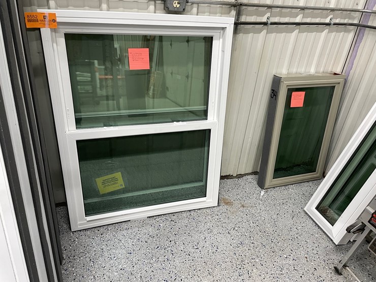 #8552-•-double-hung-window-image-3