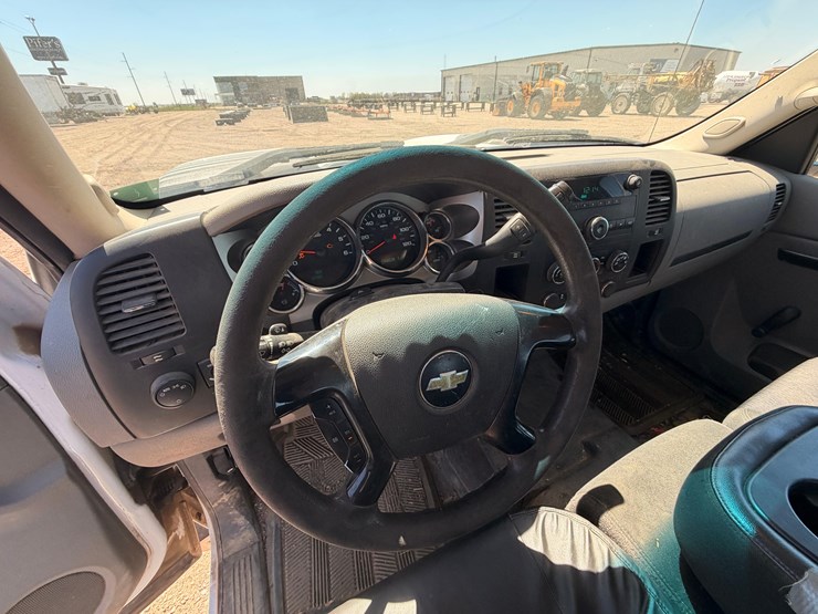 2012-gmc-2500-image-22