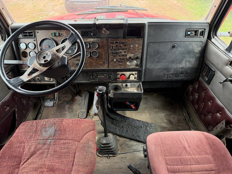 1998-kenworth-t600-image-16