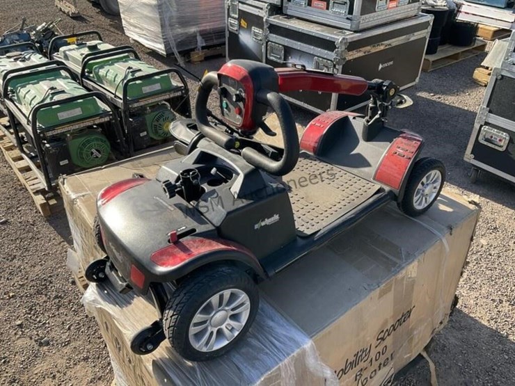 pallet-of-electric-scooters-image-4