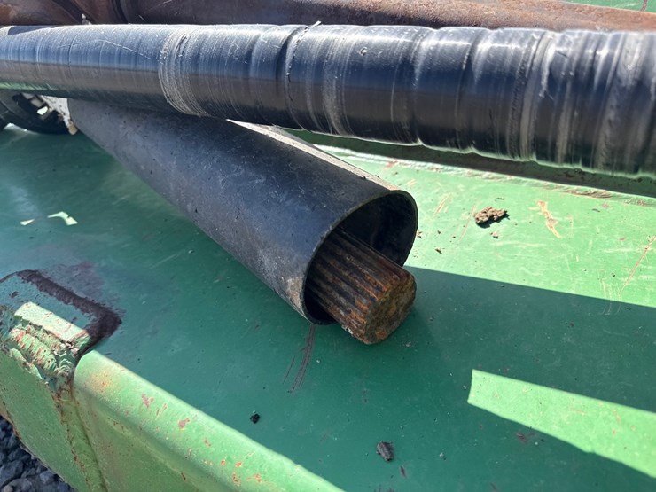john-deere-520-image-16