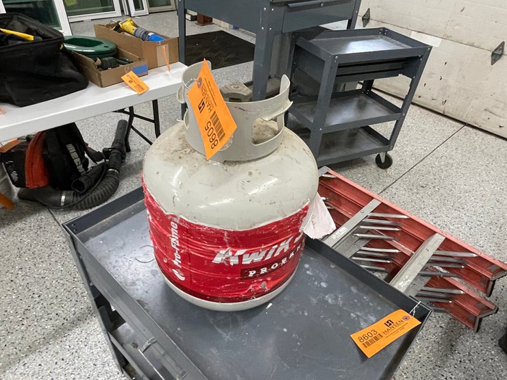 #8605-•-propane-tank-image-4