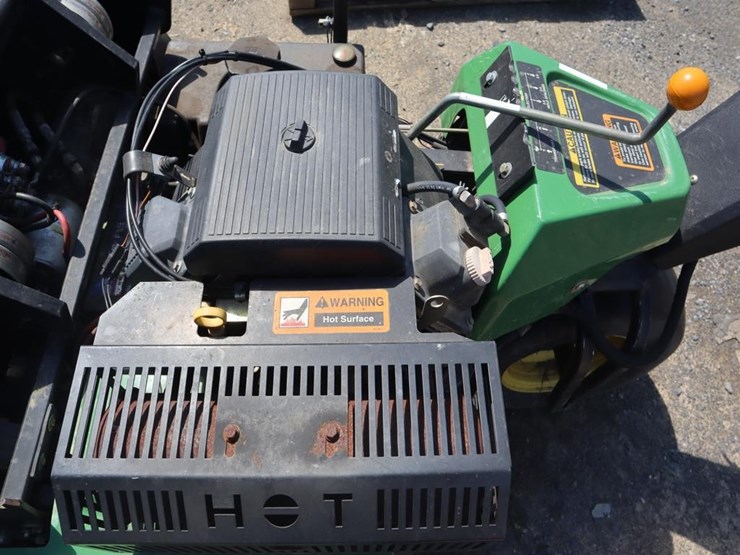 john-deere-800-image-12