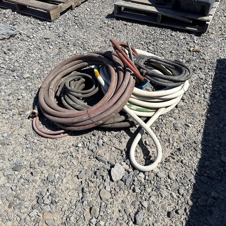 #26233 • Lot of Various Hoses INV# 26233