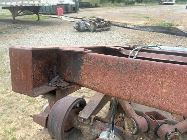 #23992-•-t/a-truck-frame-rear-end-image-11