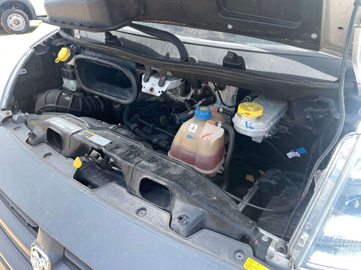 2018-ram-promaster-2500-image-7