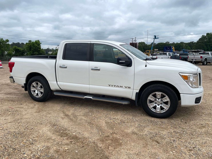 2019-nissan-titan-image-4