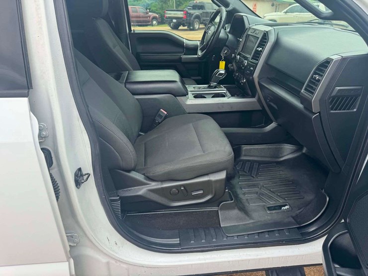 2019-ford-f150-image-19