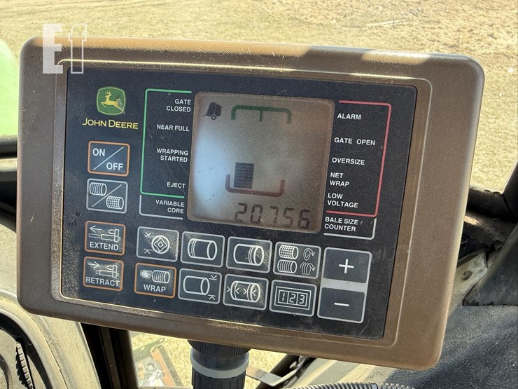 john-deere-568-image-30