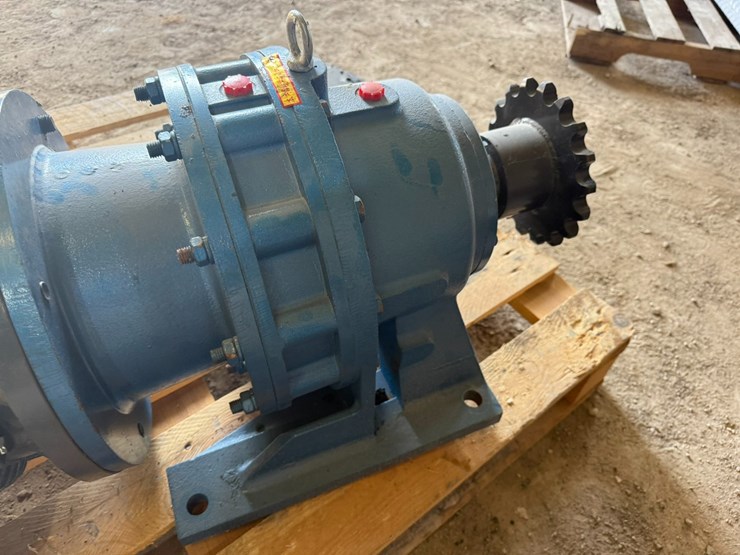 #23976-•-16hp-electric-motor-image-10