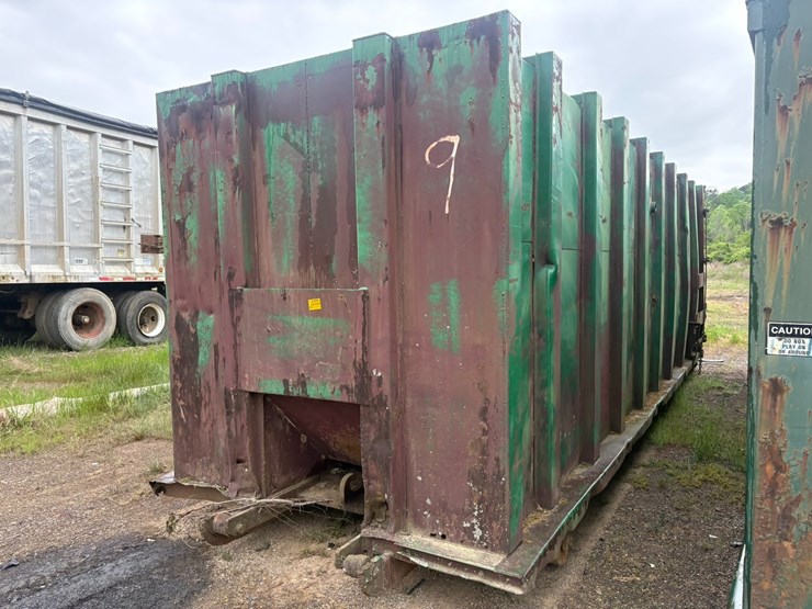 #23996-•-~26'-5"x~9'-8"-roll-off-dumpster-image-1