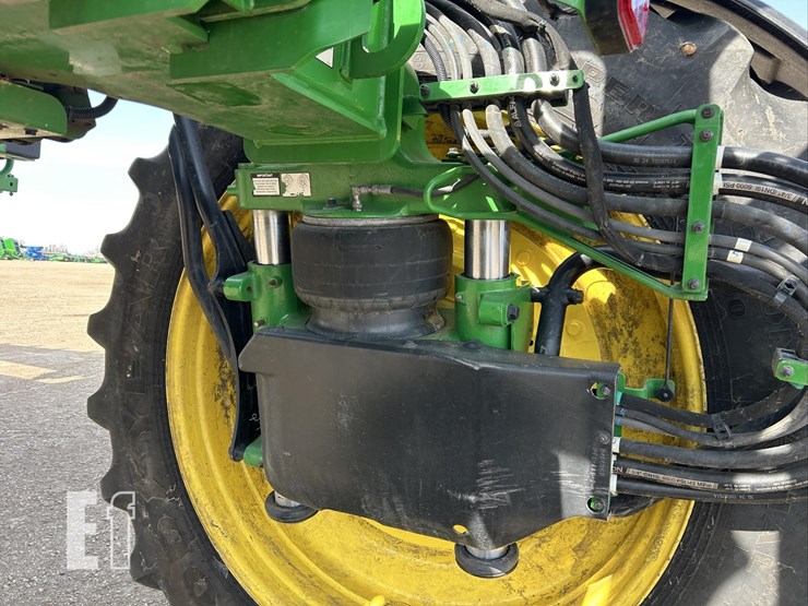 2020-john-deere-r4045-image-27