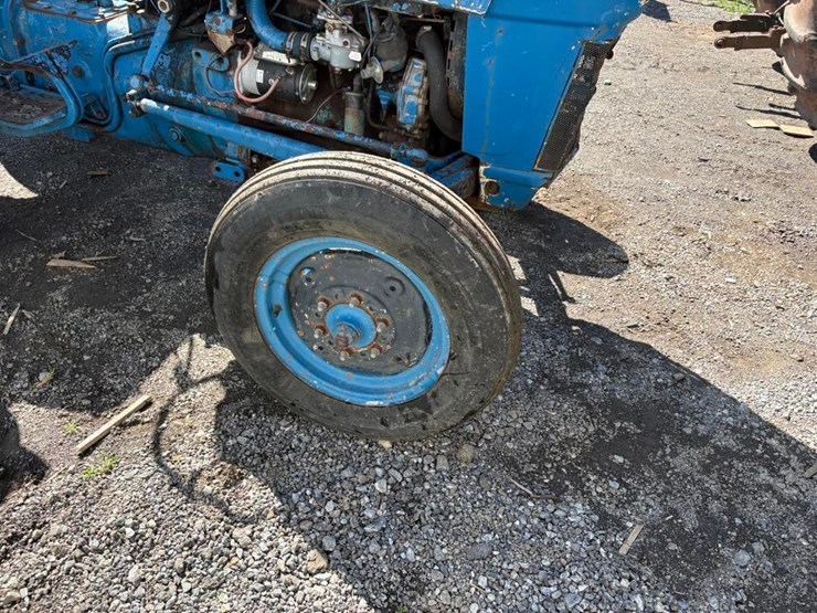ford-tractor-image-6