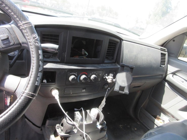 2010-dodge-ram-4500-image-9