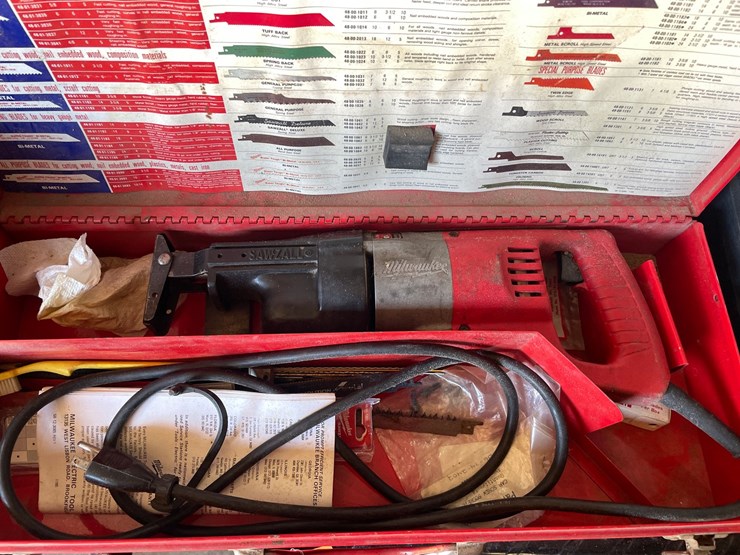 #1837-•-milwaukee-heavy-duty-sawzall-image-6