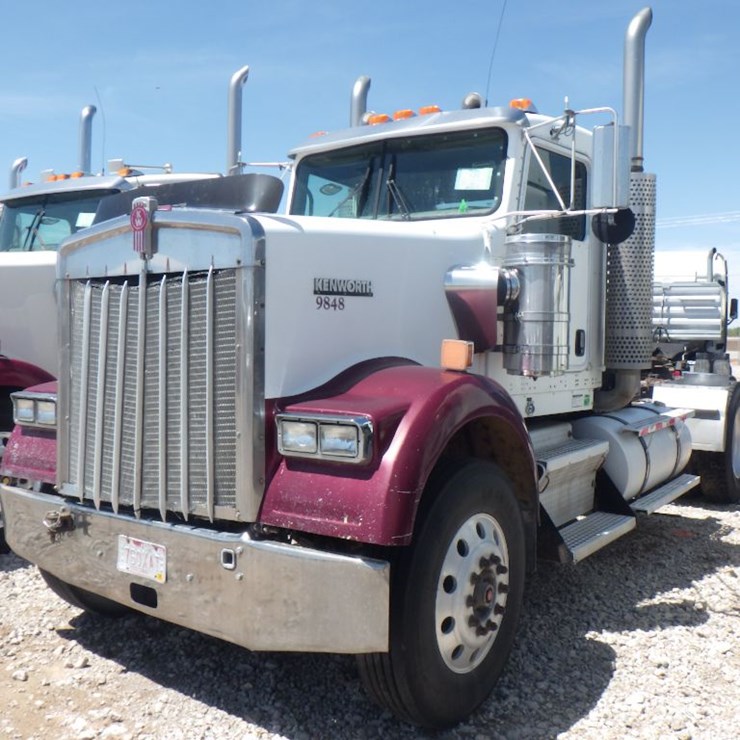 2007 KENWORTH W900