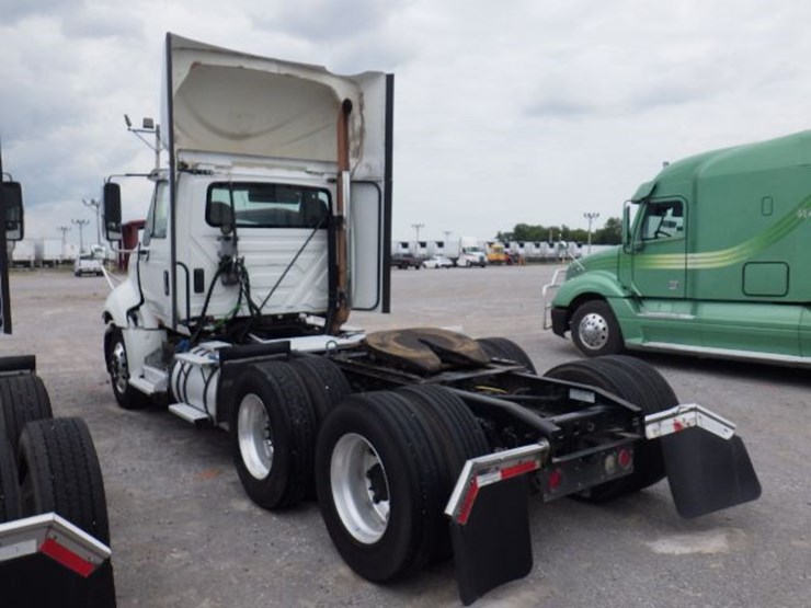 2017-international-prostar-image-13
