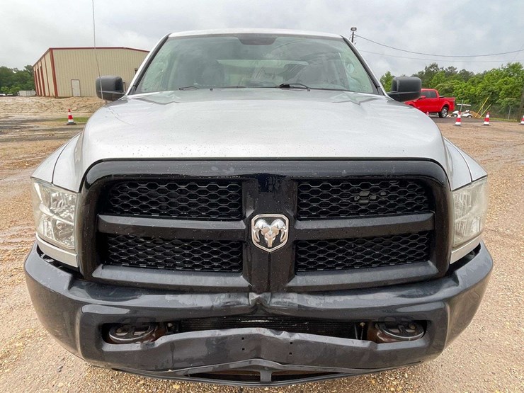 2016-dodge-ram-2500-image-5