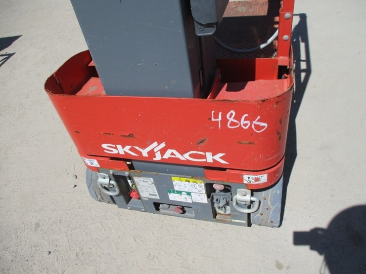 2018-skyjack-sj16-image-10