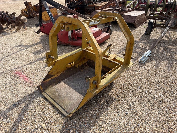 #956-•-3pth-dirt-scoop-image-2