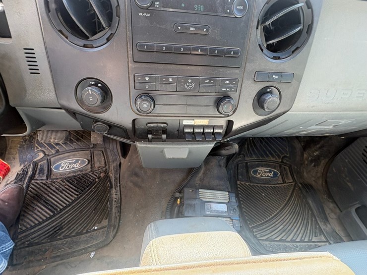 2012-ford-f350-image-66
