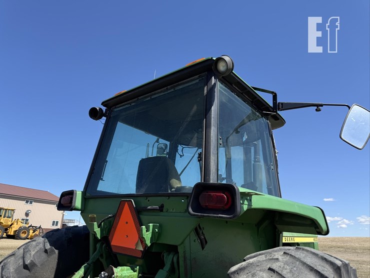 john-deere-4630-image-22