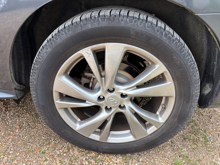 #35468-•-2013-infiniti-7x35-image-10
