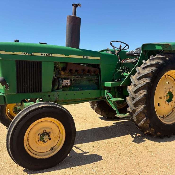 JOHN DEERE 3130