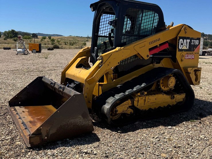2015-caterpillar-279d-image-1