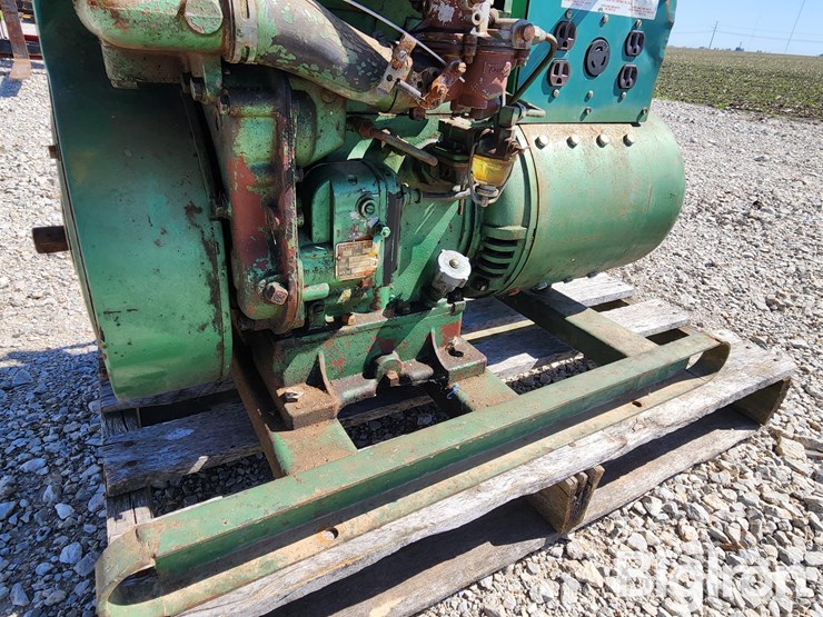 dayton-1w541-5000-watt-generator-image-15