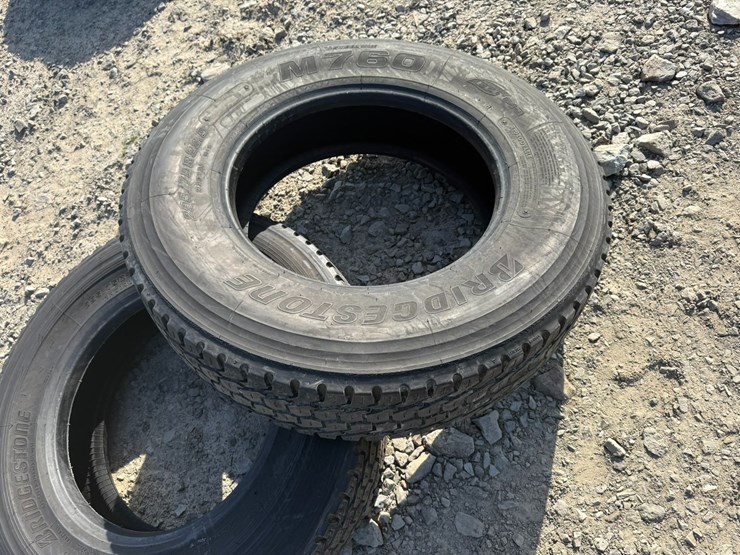 #40622-•-lot-of-(2)-295/75r22.5-tires-inv#-40622-image-3