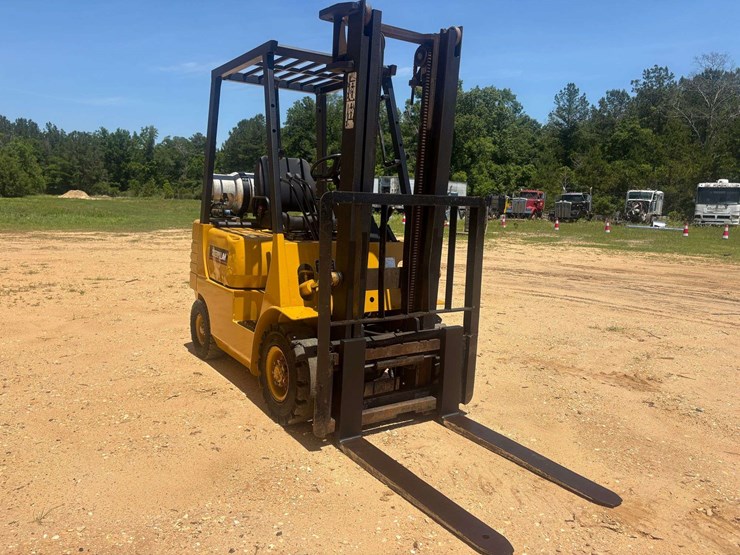 caterpillar-gp15-image-4