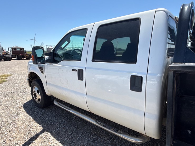2008-ford-f350-image-16