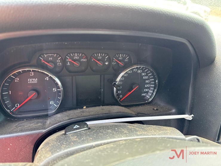 2015-gmc-3500hd-image-25