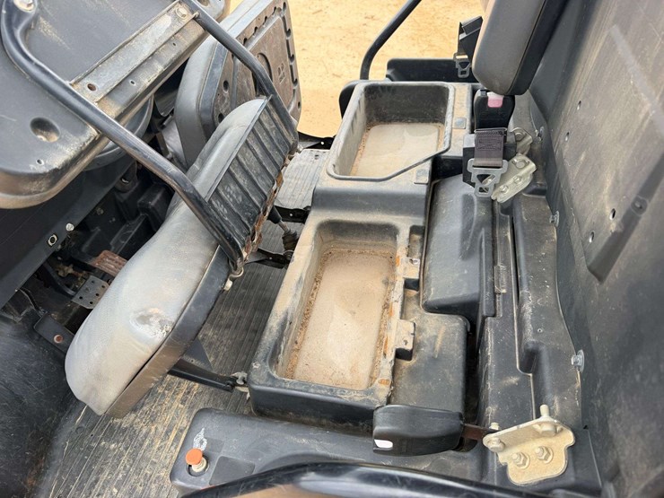 2018-kubota-rtv-x900-image-16