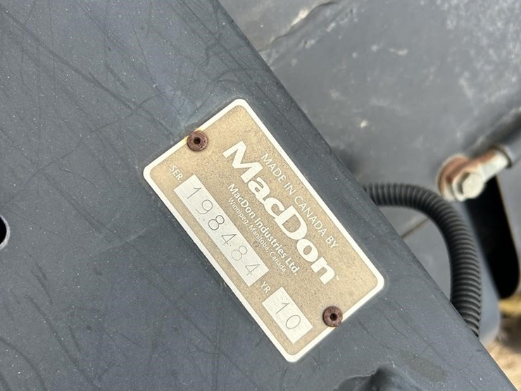 2010-mac-don-a30-d-image-11