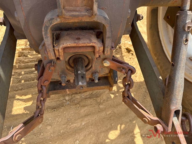 massey-ferguson-231-image-8