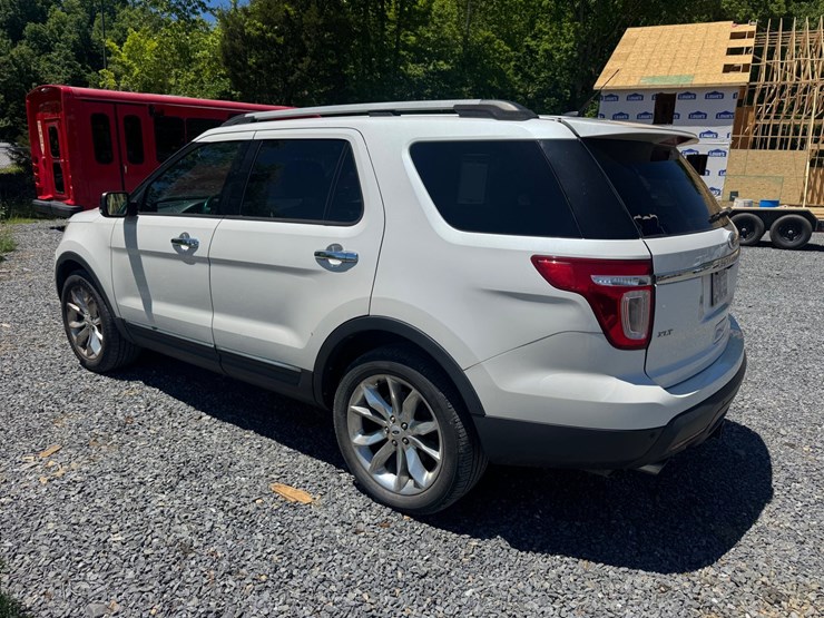 ford-explorer-image-3