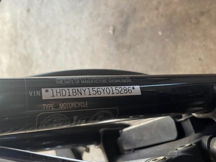 #1805-•-2005-harley-davidson-softail-motorcycle-(has-wi-title)-image-29