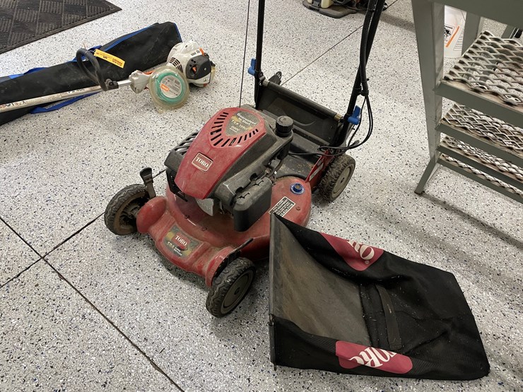#8545-•-toro-21"-push-mower-image-10