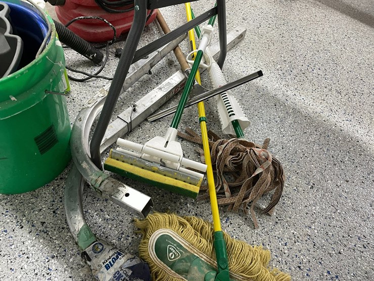 #8573-•-shop-vac-image-10