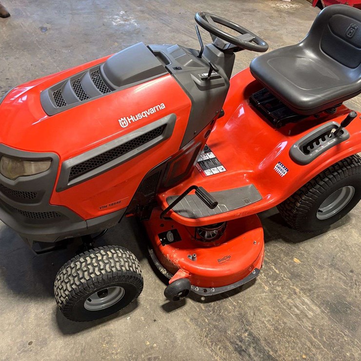 Husqvarna 42" Riding Lawn Mower
