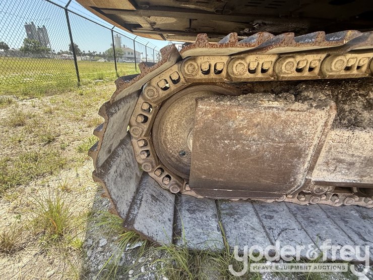 2012-volvo-ec250dl-image-19