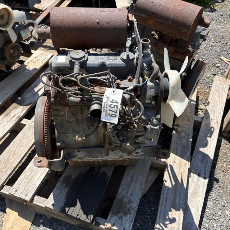 Kubota D1305 3-Cylinder Diesel Engine