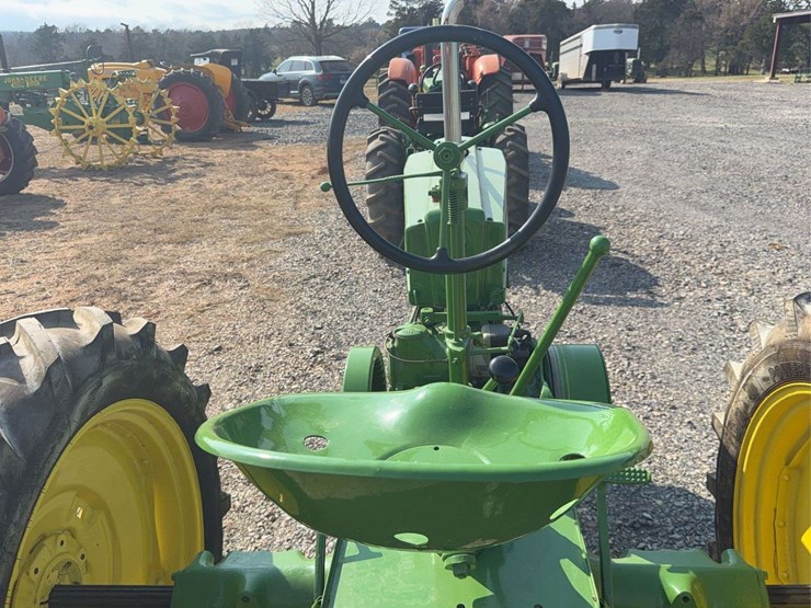 john-deere-h-image-38