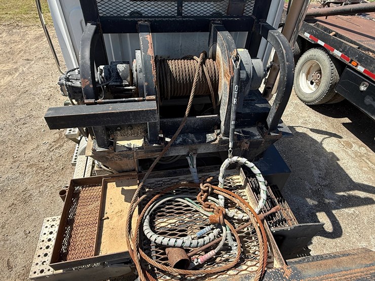2018-western-star-4700-image-11