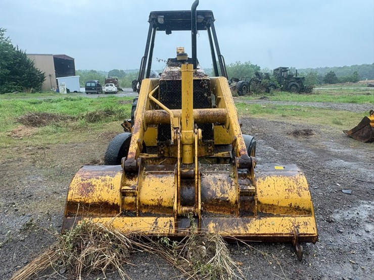 caterpillar-416b-image-59