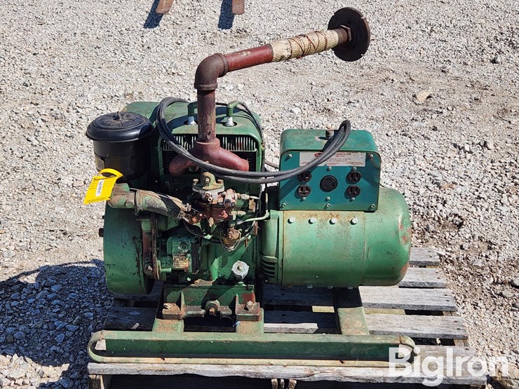 dayton-1w541-5000-watt-generator-image-4